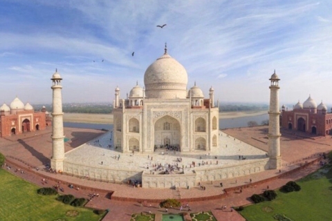 Agra: Taj Mahal Guided Tour with Skip-the-Line Entry Tickets Car with Driver + Guide + Entrance Ticket