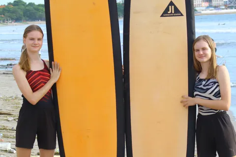 Attrapez votre première vague : Cours de surf pour débutants à Kuta Bali