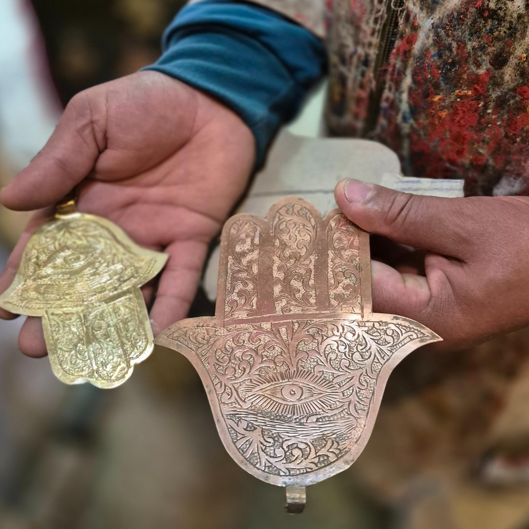 Marrakech : atelier d'artisanat du métal et du cuivre avec thé