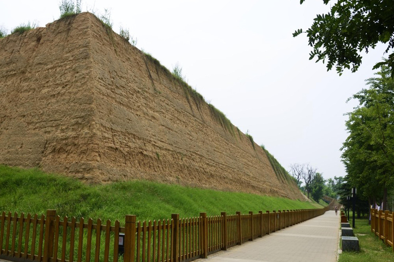 Zhengzhou : visite du patrimoine culturel de la dynastie ShangVisite privative dans la dynastie Shang