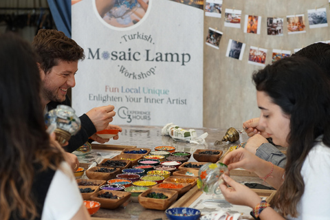 Cappadoce : Atelier de fabrication de lampes en mosaïque traditionnelle turque