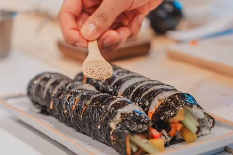 Séoul : cours de cuisine coréenne avec courses dans une épicerie locale