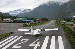 Von Kathmandu aus: Lukla Flug Ticket mit geteiltem Transfer