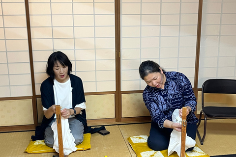 Nagoya: Atsuta Shrine & Arimatsu Shibori Workshop Tour
