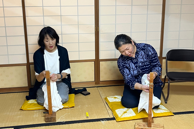 Nagoya: Atsuta Shrine & Arimatsu Shibori Workshop Tour