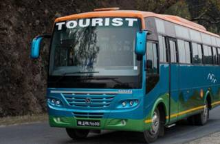 Kathmandu nach Chitwan Luxury Tourist Bus Ticket