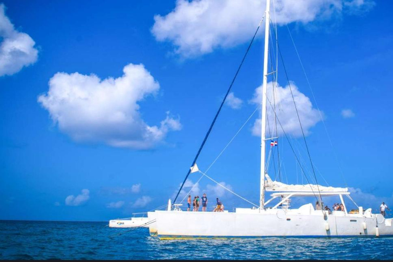 Aventura Exótica a Isla Saona: Paraíso en la Piscina Natural