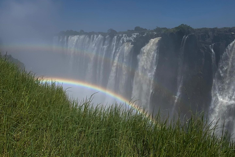 Solo Traveler Group Tour: Victoria Falls Zimbabwe & Zambia