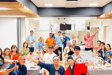 Naha Makishi Public Market : Sushi making experience English guided guide
