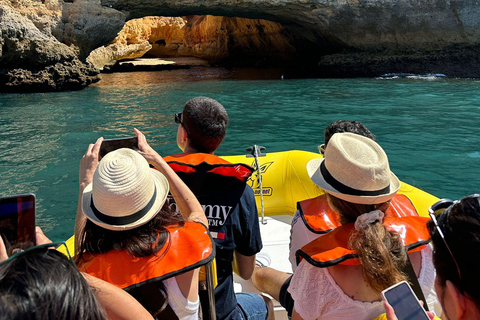 Lagos: Erkunde die berühmte Benagil-HöhleLagos: Entdecke die legendäre Benagil-Höhle