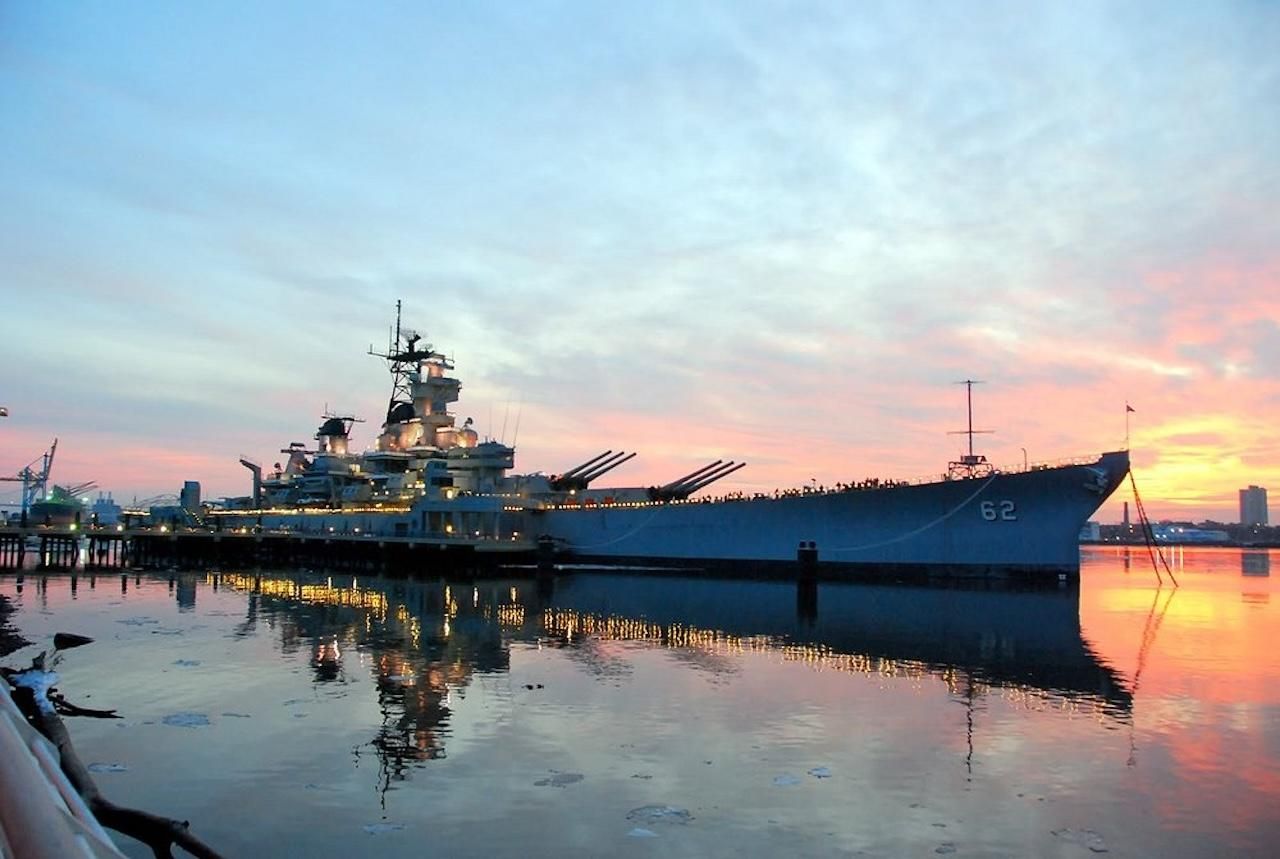 Philadelphia: Eintrittskarte für das Schlachtschiff New Jersey