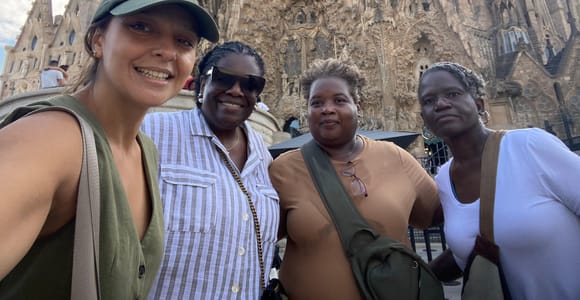 Sagrada Familia: Private or Small-Group Gaudí Tour & Entry