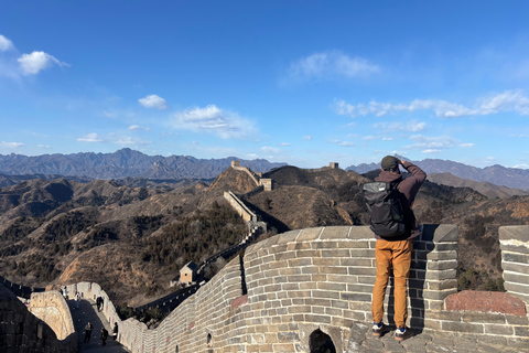 Beijing: Jinshanling Great Wall Private Tour with Lunch Bus to Jinshanling Great wall Hiking tour from Beijing