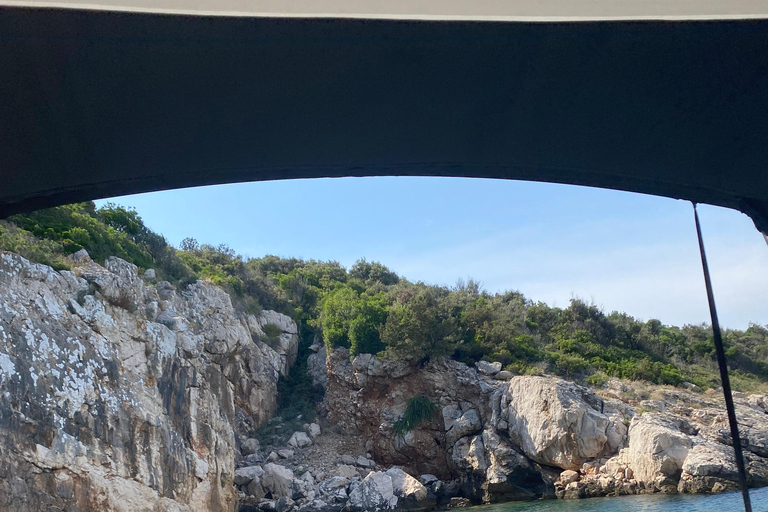 Split: Private Speedboat Charter 3 Islands Half-Day Boat Tour with Blue Lagoon