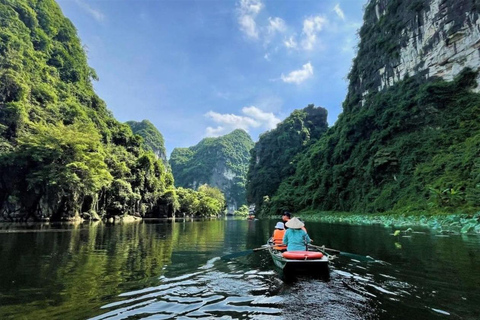 Desde Hanói: Excursión de 2 días a Ninh Binh, Hoa Lu y Trang An