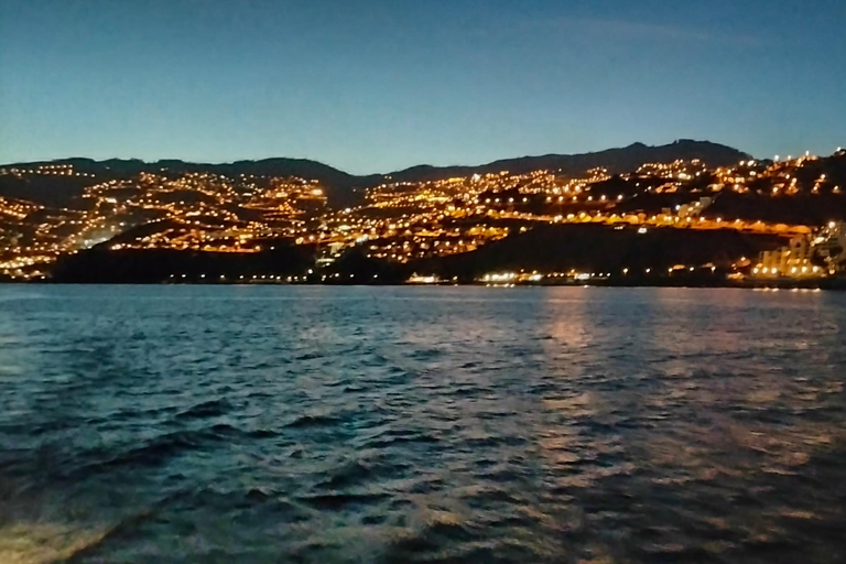 Madeeira: Dinnercruise bij zonsondergang