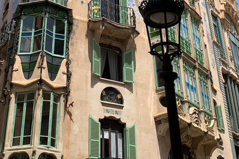 Palma de Mallorca: Private Guided Walking Tour with Tapas