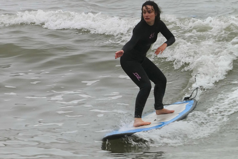 1-on-1 Surf Coaching in Lima – All Equipment Included
