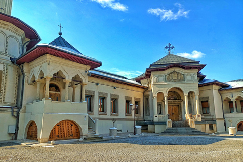 Bucharest: Orthodox Churches and Monasteries Walking Tour
