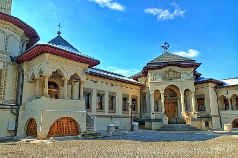 Bucharest: Orthodox Churches and Monasteries Walking Tour
