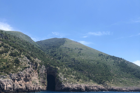 地拉那：含船游与历史讲解的三日导览之旅地拉那：3日导览之旅含乘船游览与历史讲解