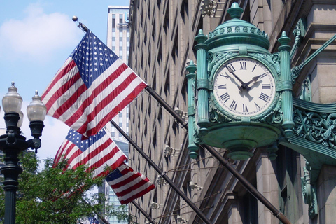 جولة سيرًا على الأقدام في وسط مدينة شيكاغو وتذاكر رحلة بحرية في بحيرة ميشيغان