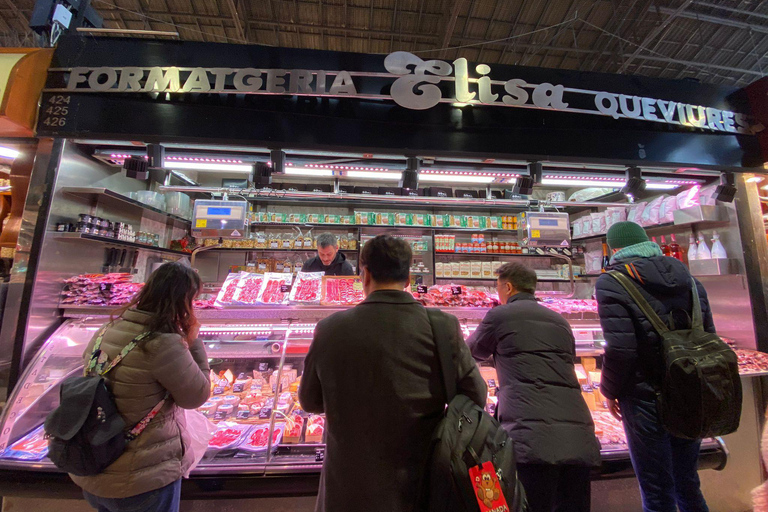 Barcelona: Street Food & Sightseeing Tour with Local Market