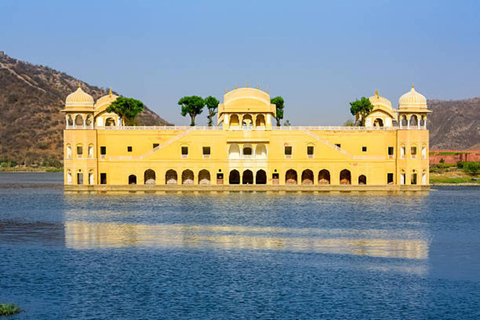 From Delhi: 4-Day Private Luxury Golden Triangle Tour Tour with 5-Star Hotel Accommodation, Guide & Private Driver