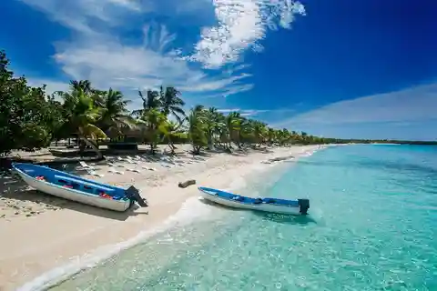 La Romana: Catalina Island and Altos de Chavón Day Trip