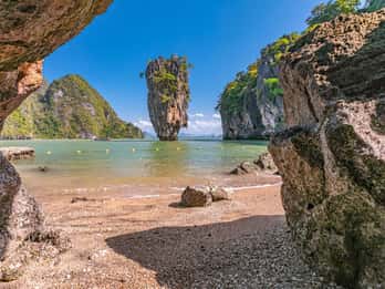 Phuket: Day Trip To Phi Phi, Maya and James Bond Islands