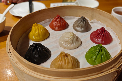 Shanghai Night Tour: Old Town, Local Dinner & Rooftop Bar