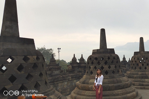Yogyakarta: Borobudur & Prambanan Guided Tour with Pickup