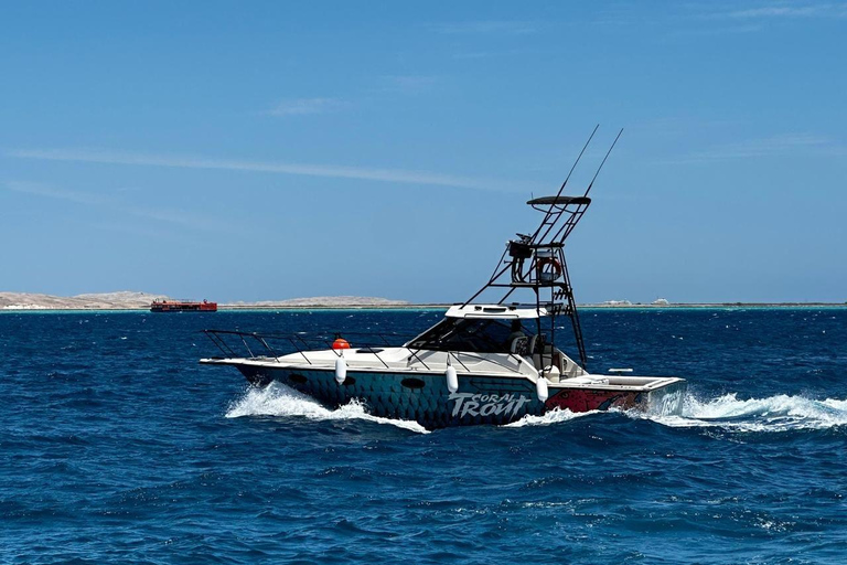 Hurghada: Przygoda wędkarska na Morzu Czerwonym z nurkowaniem i lunchem