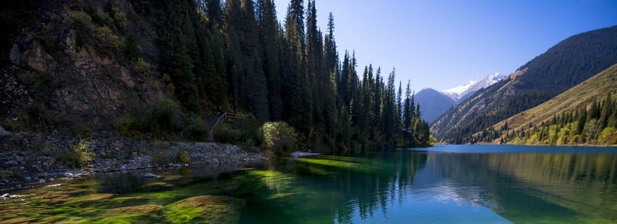 Depuis Almaty : Kaindy, lac Kolsay et canyon noir en UAZ