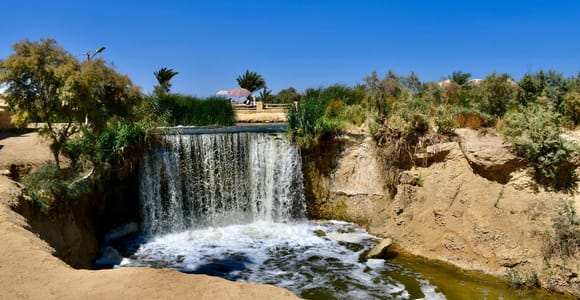 From Cairo: 4x4 Desert Safari, Waterfalls & Magic Lake