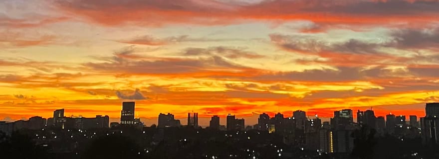 Trekking pour admirer la vue magnifique de la ville de Cebu