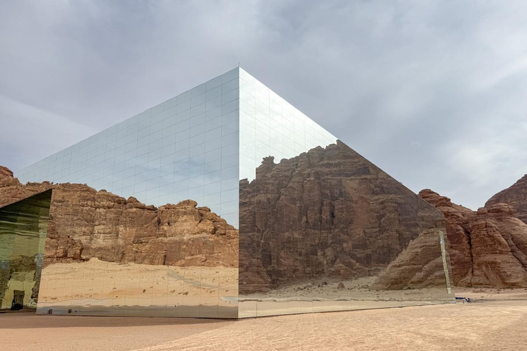 AlUla: Guided Tour with a Local Expert