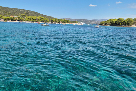 Wspaniała błękitna laguna, łódź motorowa, wino/woda i ręczniki w cenie.Włochy na plaży
