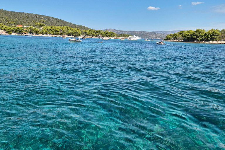 Wspaniała błękitna laguna, łódź motorowa, wino/woda i ręczniki w cenie.Włochy na plaży