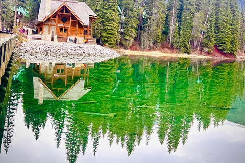 Calgary: Banff,Moraine,Emerald Lake and Canyon Day Trip