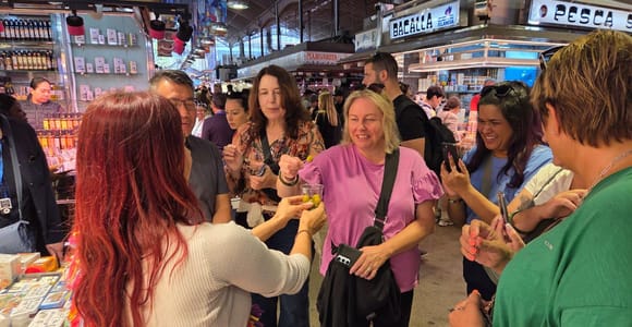 Barcelona: Delicious Food Tour and City Center Sightseeing