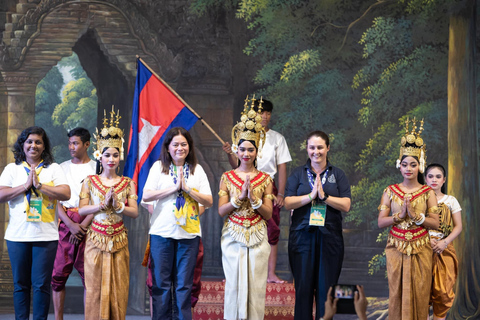 Siem Reap: Apsara Tanzshow mit Buffet Abendessen &amp; Tuk-Tuk...