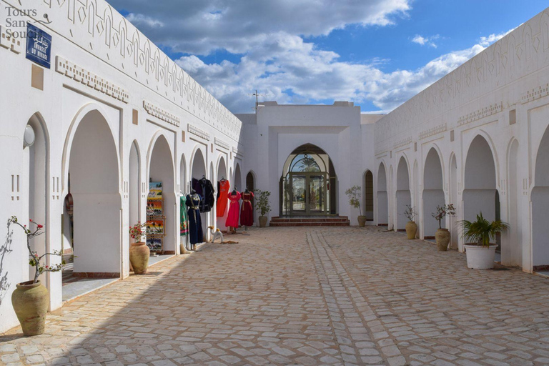 Comprehensive tour of Djerba: heritage, villages, street art, and traditions