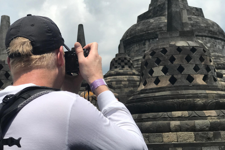 Yogyakarta: tour di 2 giorni a Borobudur, Merapi, Prambanan e al palazzo