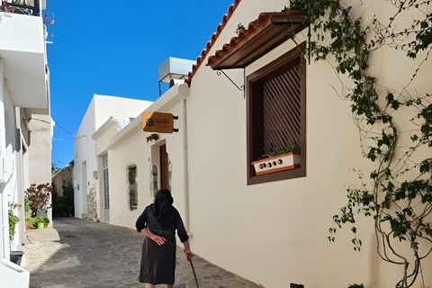 La visite gastronomique sélective "Feel like local" au départ d'HéraklionMinibus (10 places) Sprinter