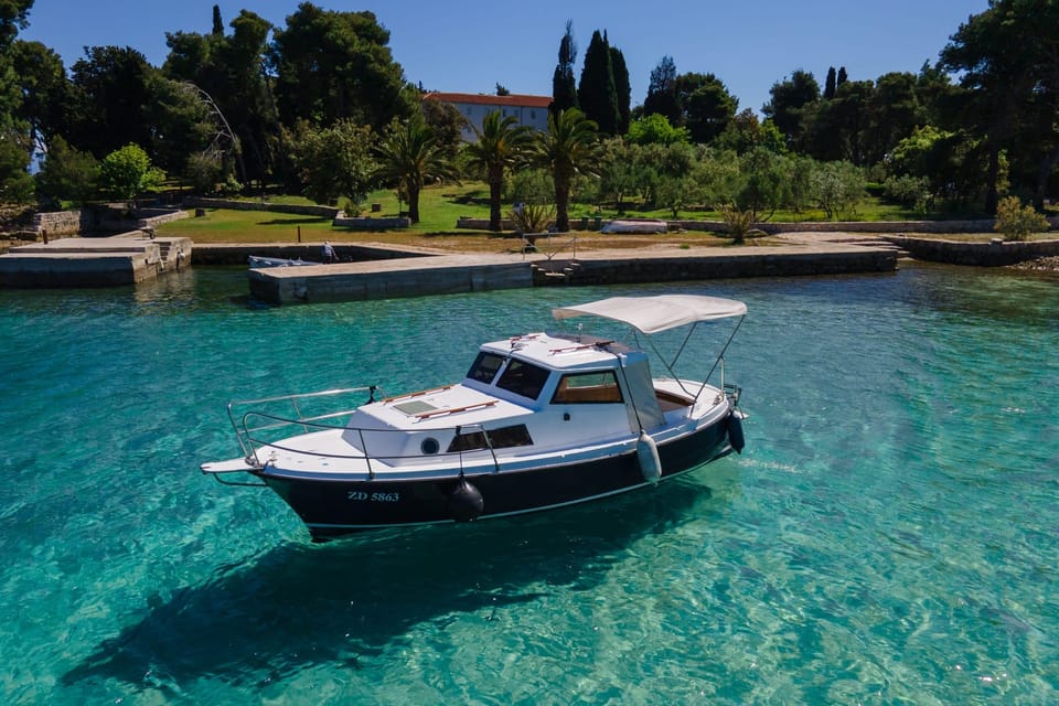 Excursi N De Medio D A En Barco Con Snorkel Getyourguide