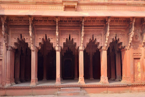 Visite privée de Bombay à Agra le même jour avec vols aller-retourFrais d&#039;entrée au monument+déjeuner+guide+voiture