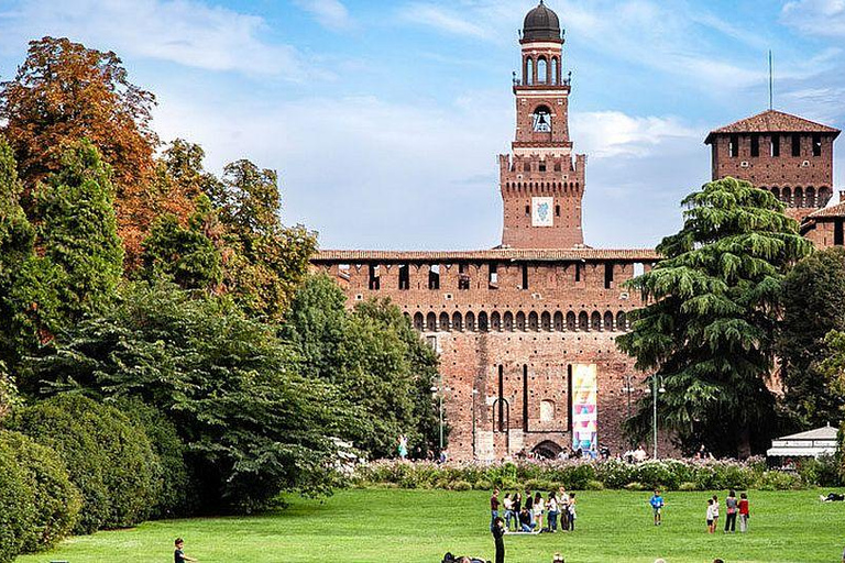 Milan : Petit groupe - Château, dégustation de gelato et toit du DuomoMilan : Visite en petit groupe du château et du Duomo avec Gelato