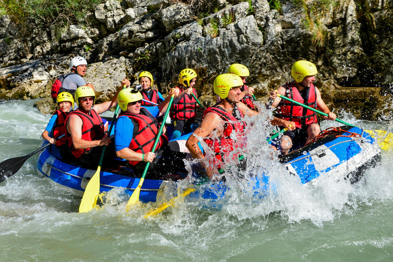 Castellane: Verdon Gorge Rafting Tour with Lunch Grand Canyon du Verdon : une journée complète de rafting