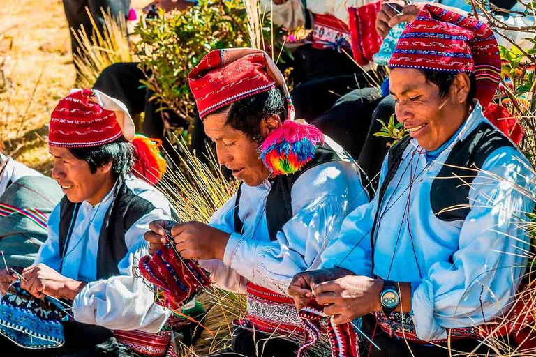 2D Cusco-Puno Tour Lake Titicaca Los Uros and Taquile